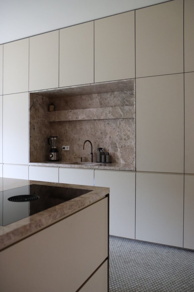 keukenontwerp, ontwerp met natuursteen, op maat gemaakt door ontwerphuis15