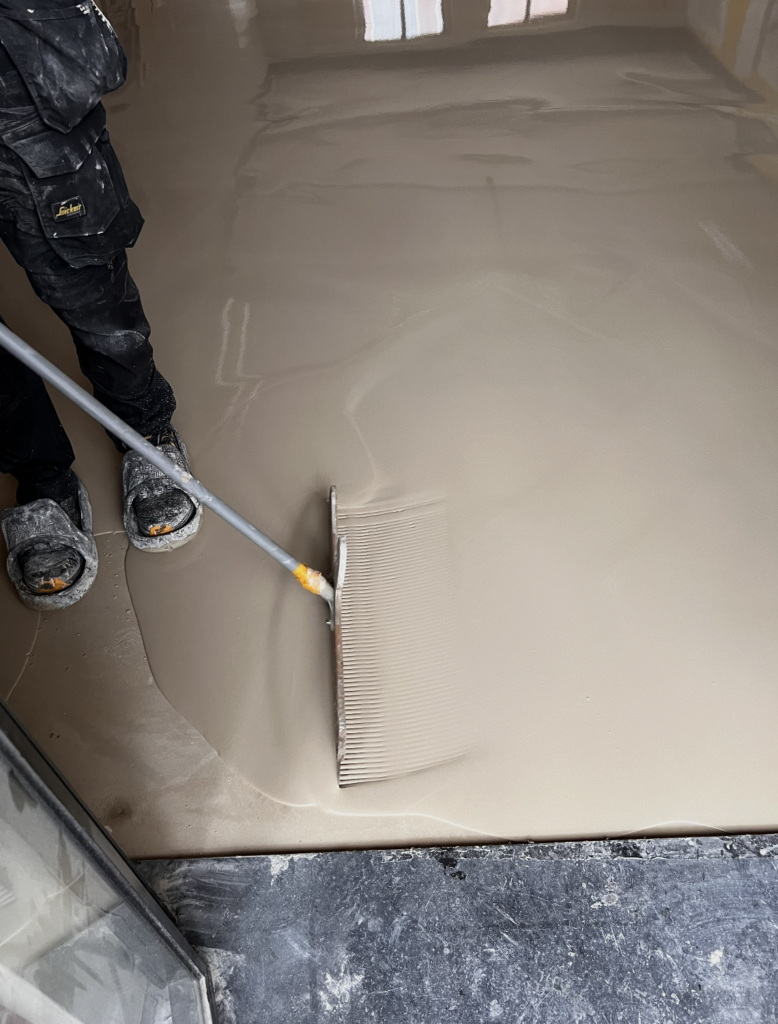 gietvloer opbouw met vloerverwarming annemer breda